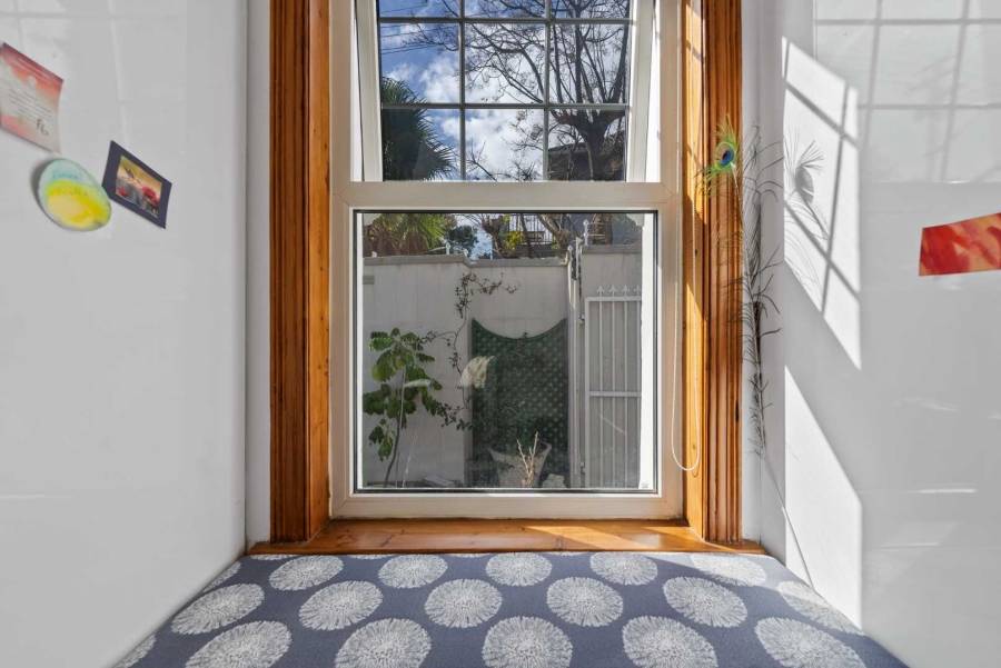 To Let 2 Bedroom Property for Rent in Green Point Western Cape